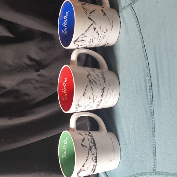 Tim Hortons Mountain Adventure Mug Trio - Skiing Hockey & Canoe - Picture 2 of 16